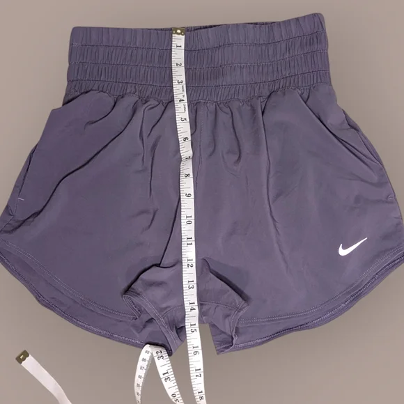 Nike One Dri-FIT Ultra High Waisted 3" Training Shorts Daybreak Purple Small NWT - Picture 13 of 14